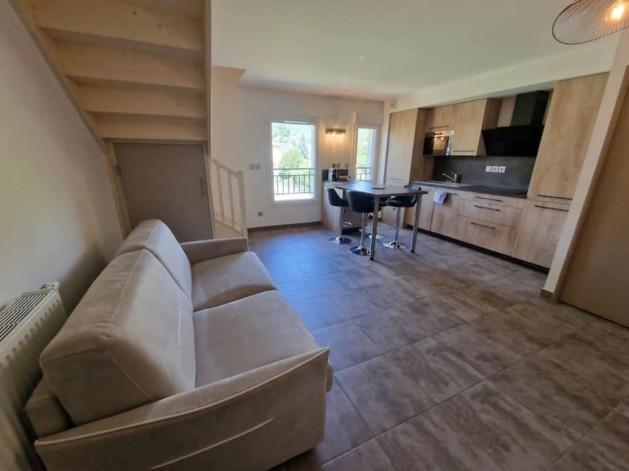 Superbe T2 Duplex Vue Sur Les Montagnes Apartment Chorges Exterior foto