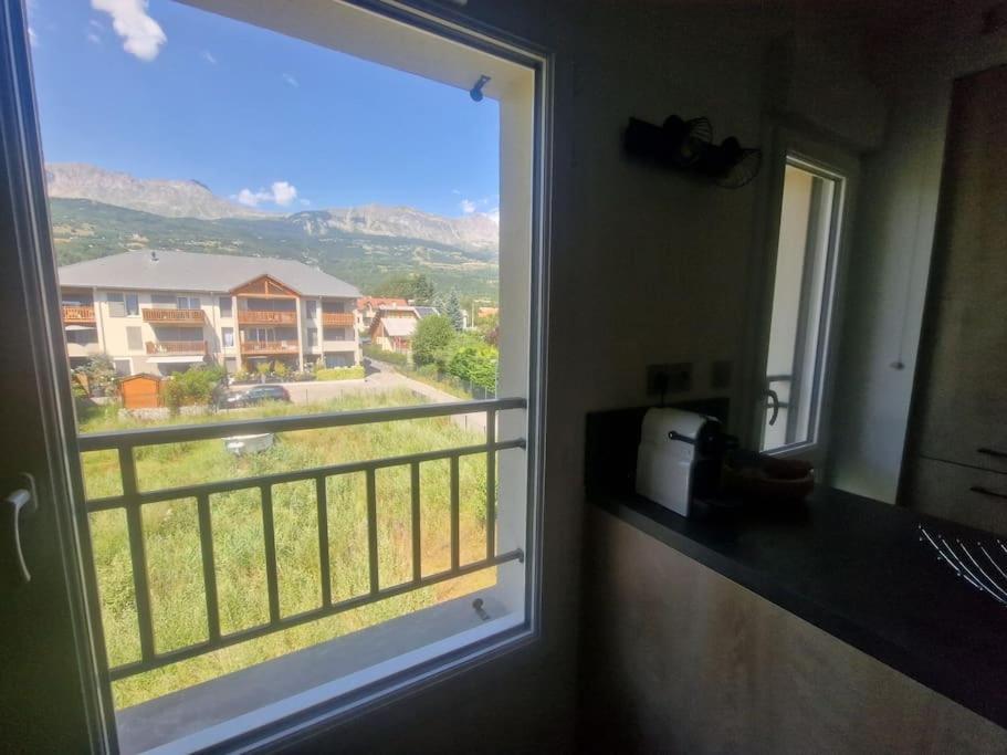 Superbe T2 Duplex Vue Sur Les Montagnes Apartment Chorges Exterior foto